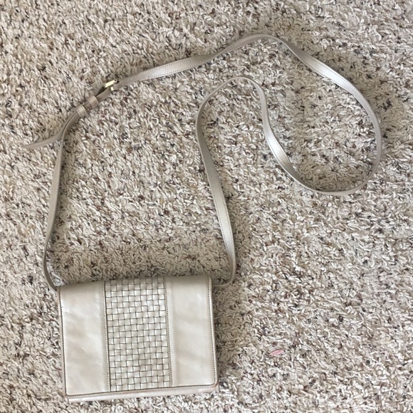 Cole Haan Handbags - Cole Haan Cross body purse
